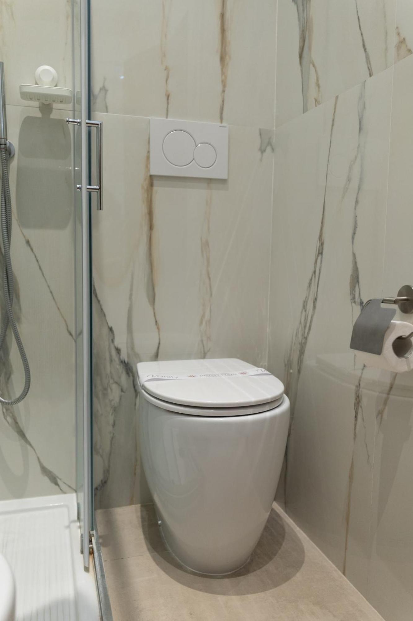 Romerooms Condotti Exteriér fotografie